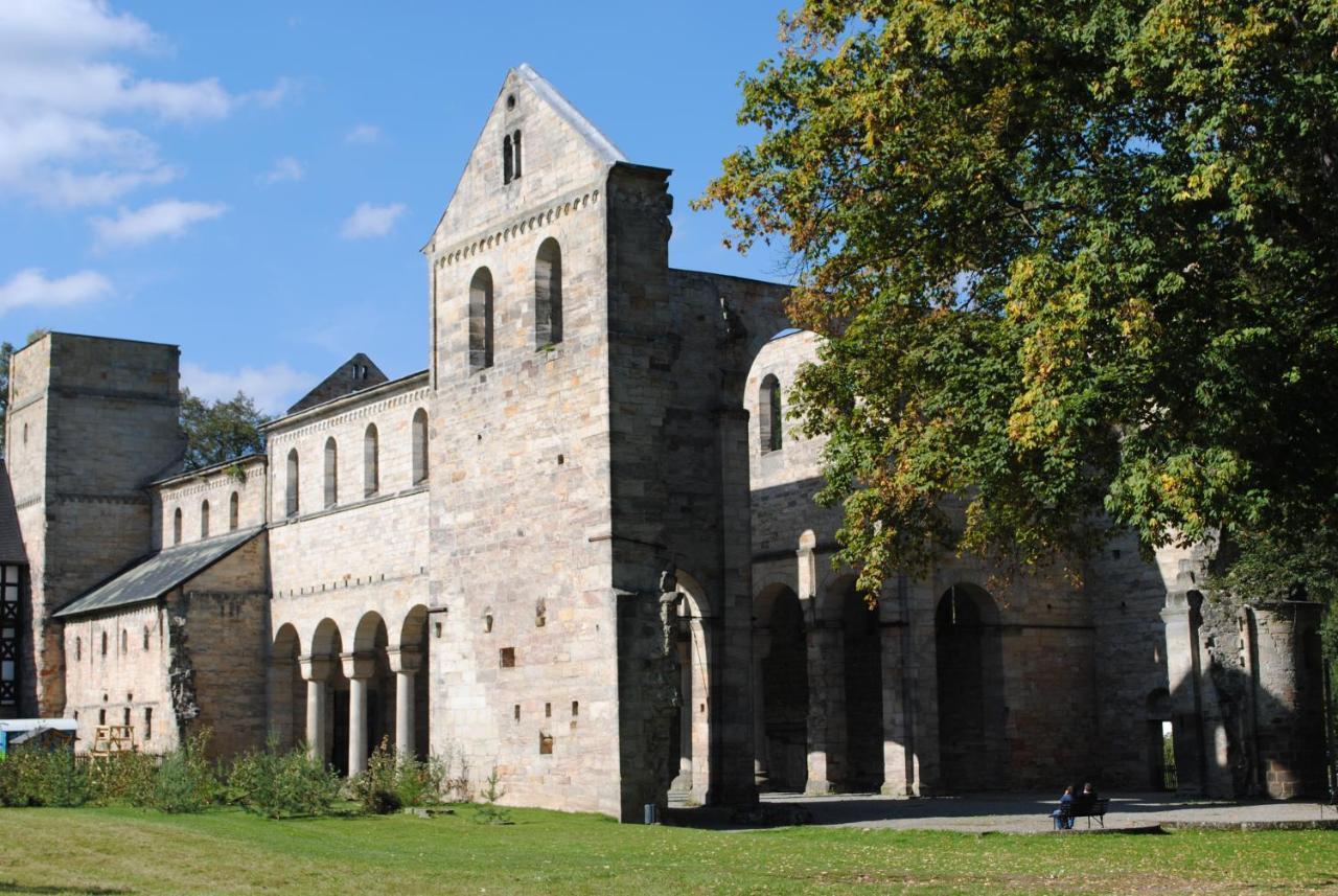Fewo An Der Klosterruine Paulinzella Mit Kostenfreien Parkplatz Und Wlan Eksteriør bilde
