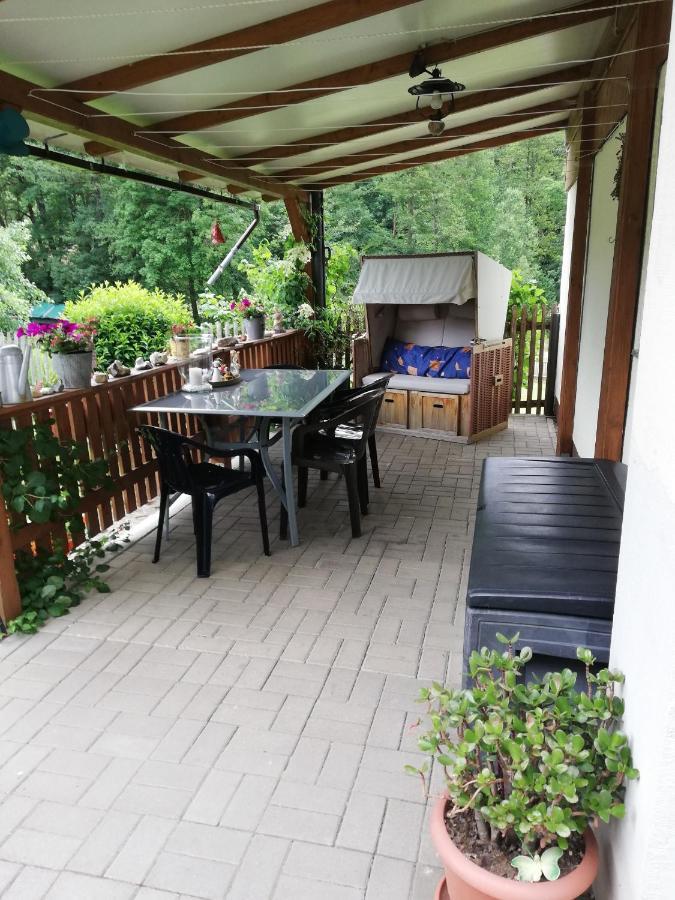 Fewo An Der Klosterruine Paulinzella Mit Kostenfreien Parkplatz Und Wlan Eksteriør bilde